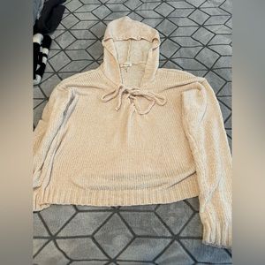 Cream cropped pullover